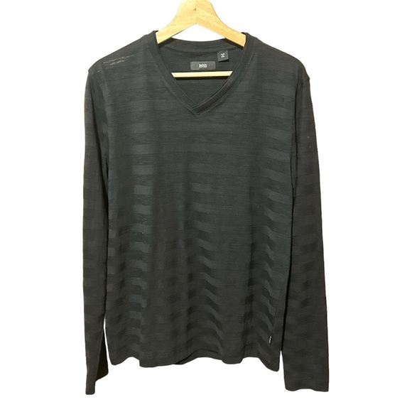 NWOT - Hugo Boss Molino V-Neck Long Sleeve Shirt - Size Medium - Picture 1 of 5